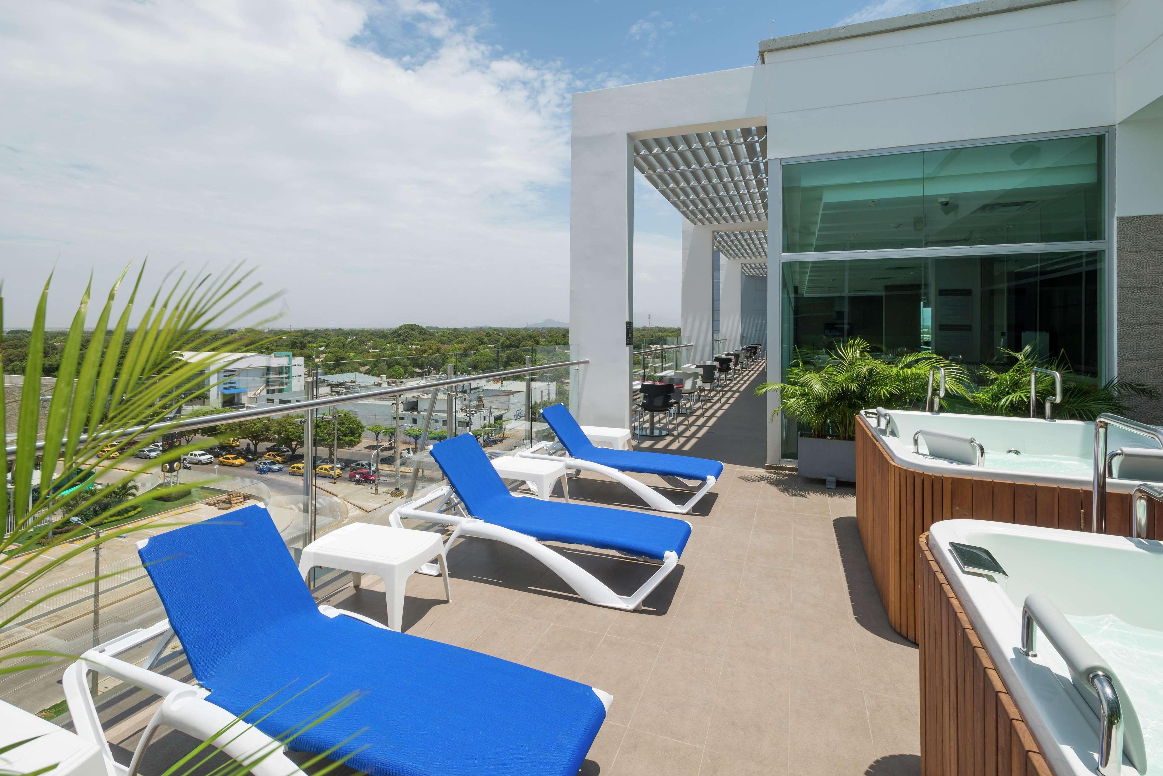 Hampton By Hilton Valledupar Exteriör bild