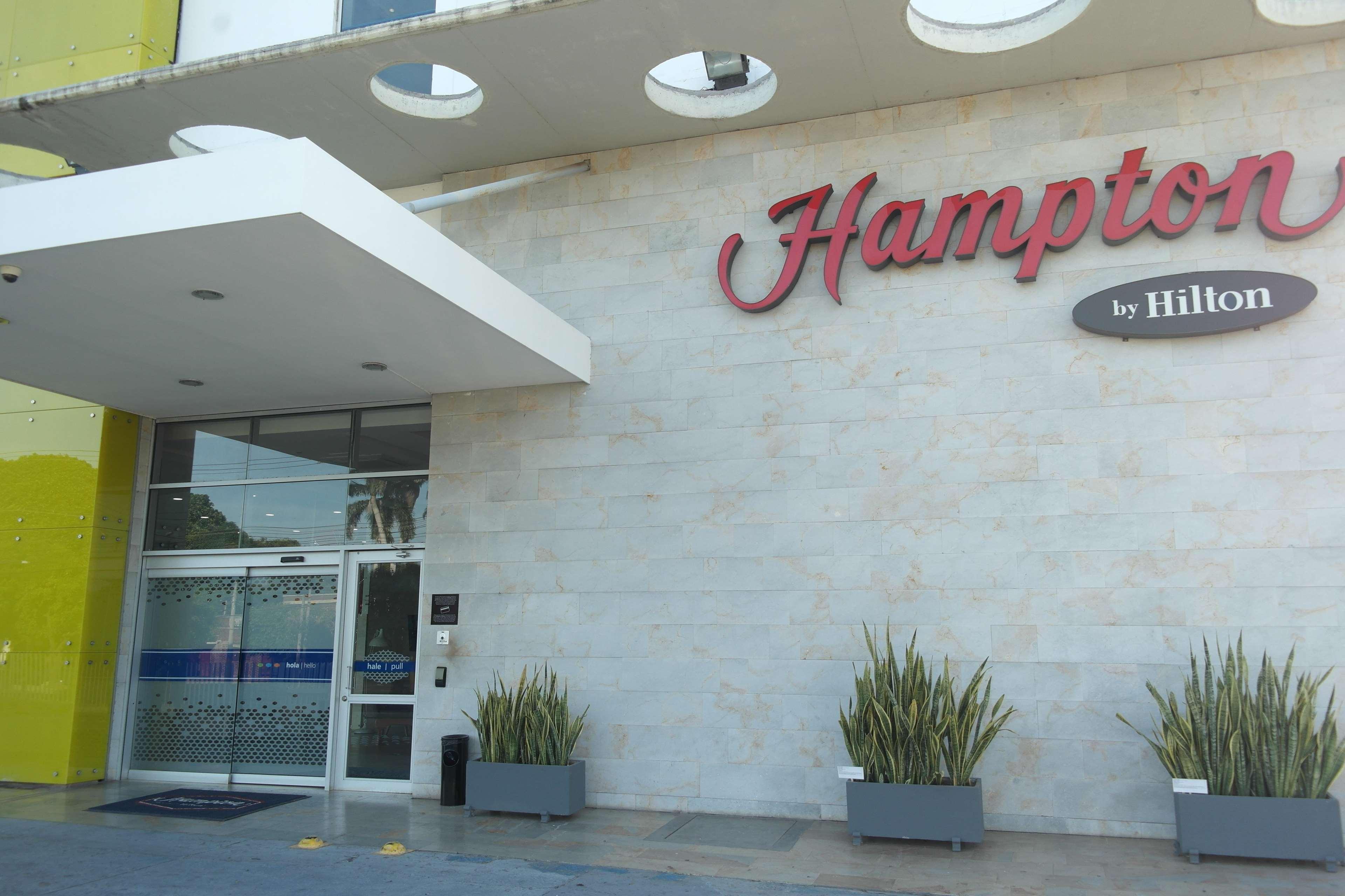 Hampton By Hilton Valledupar Exteriör bild