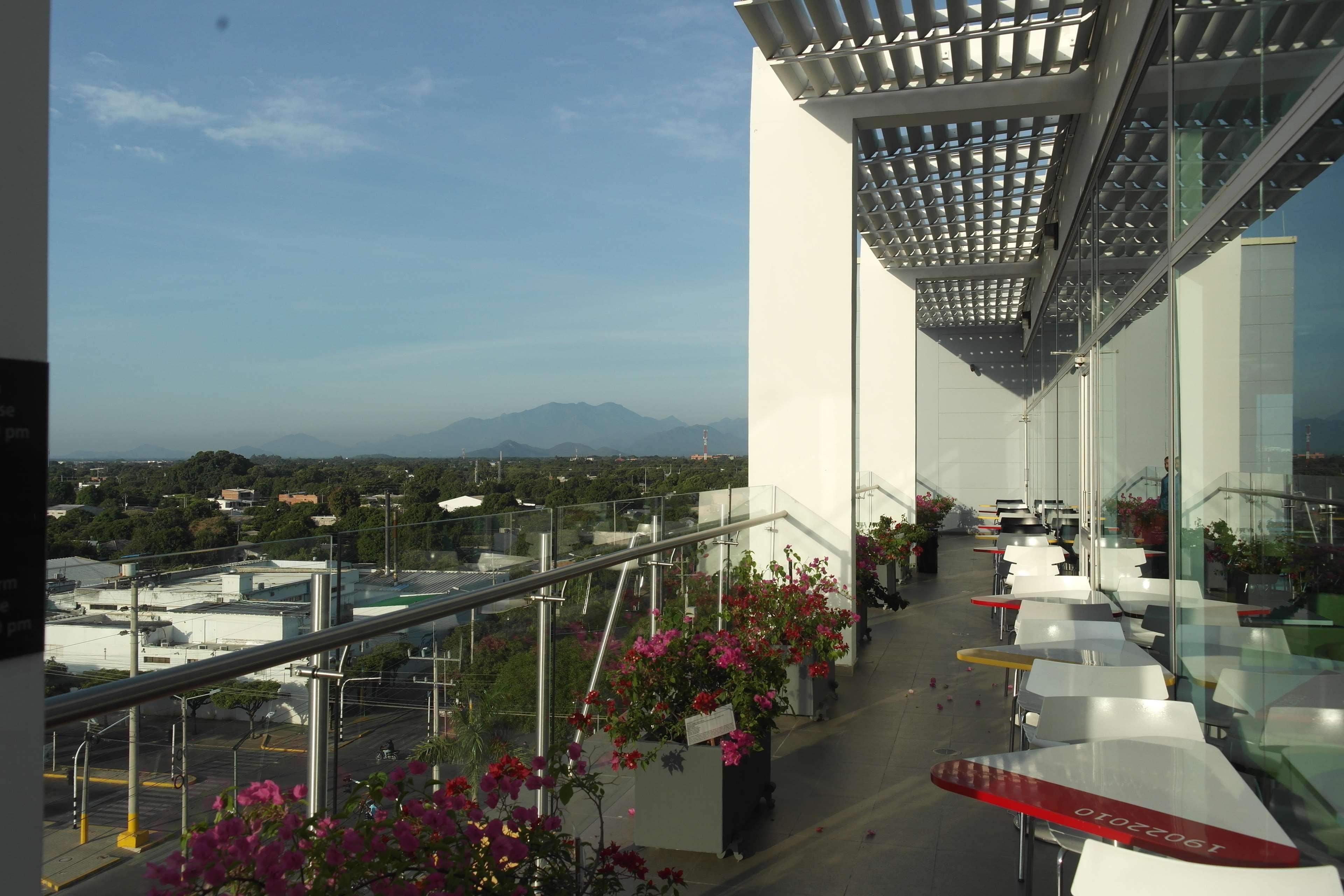 Hampton By Hilton Valledupar Exteriör bild